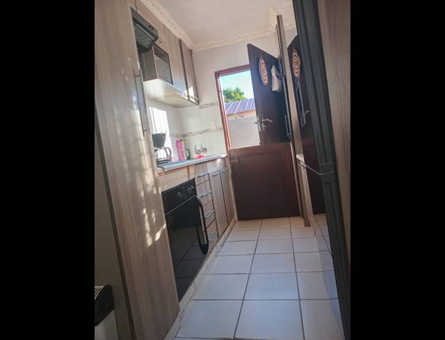 5 BEDROOM HOUSE FOR SALE IN KANANA PARK